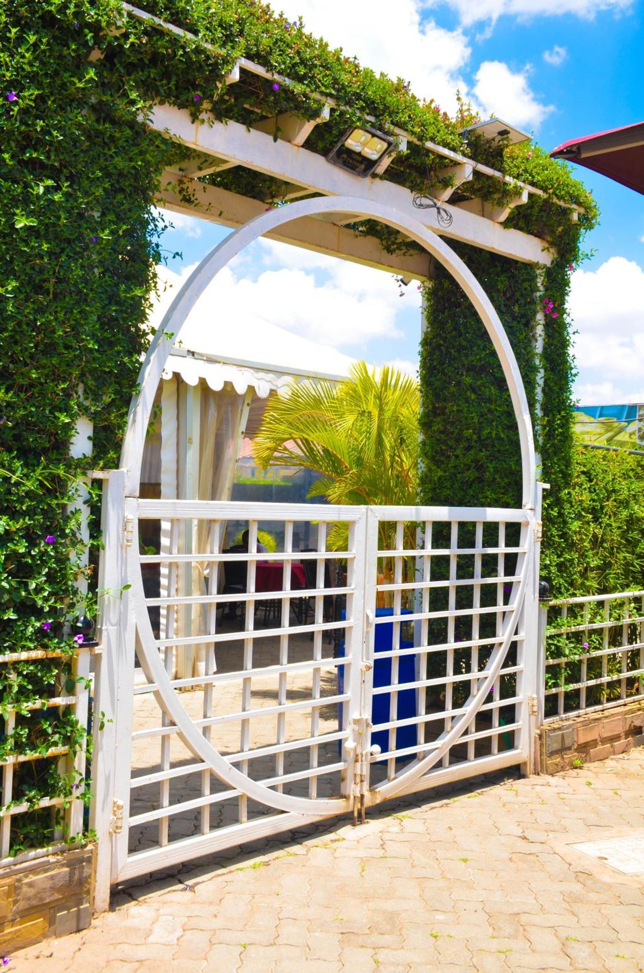 Gateway Bliss Gardens Hotel Ruiru ภายนอก รูปภาพ